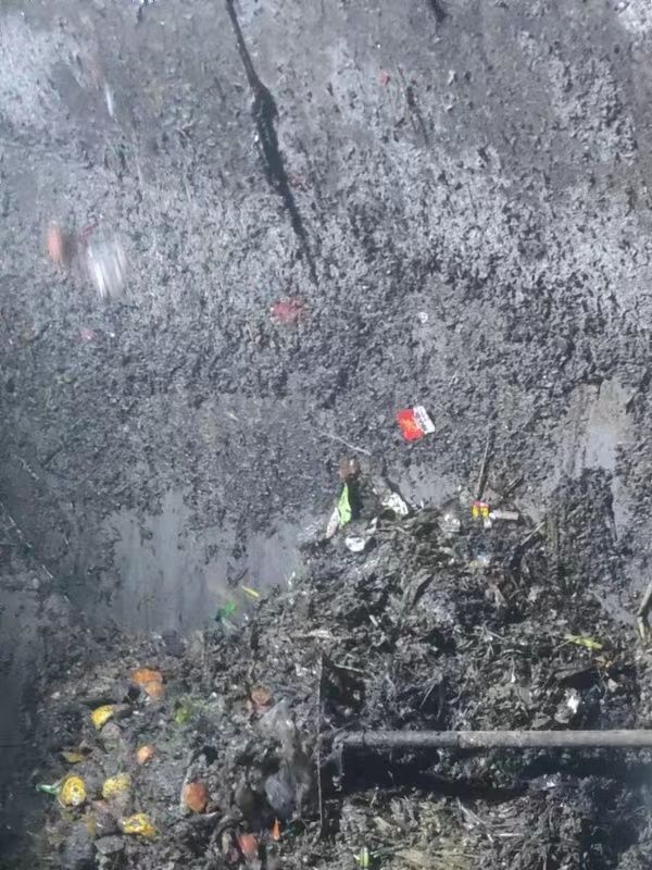 清河门污水池清理
